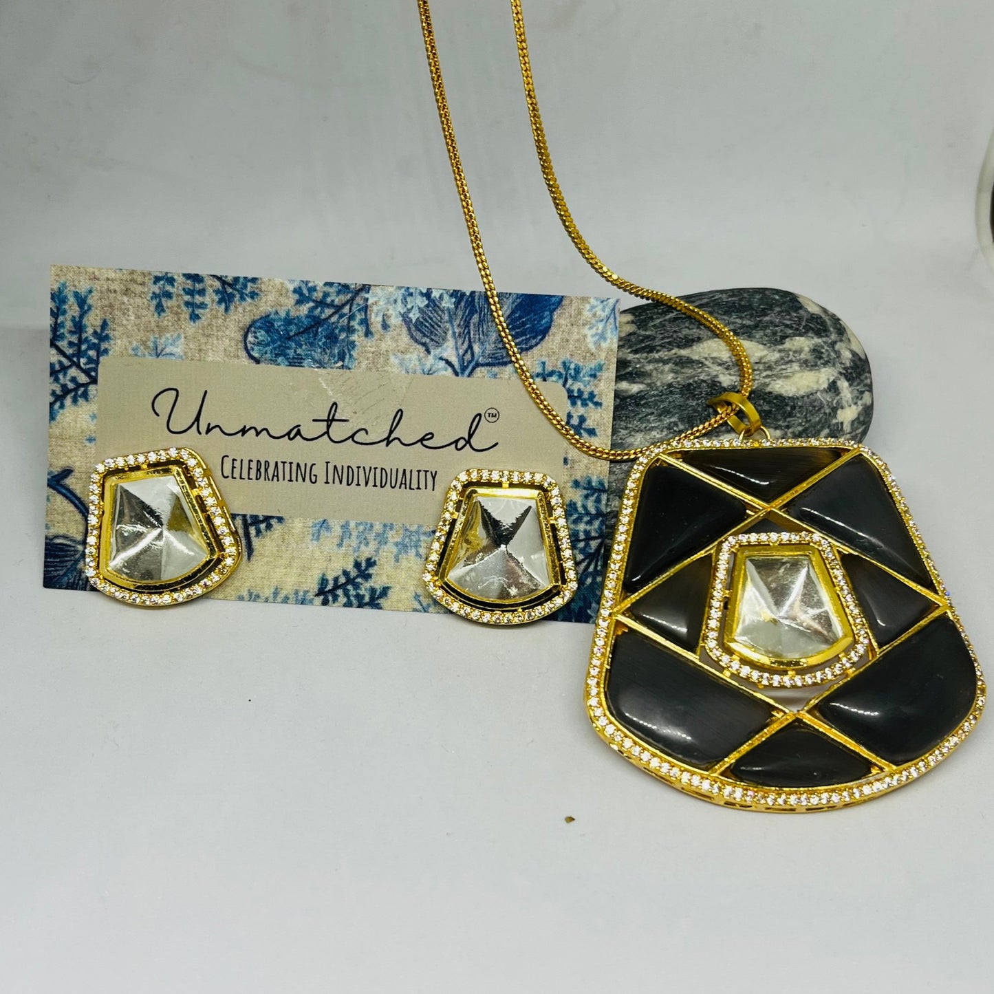 Mossy Pendent Unmatched Set